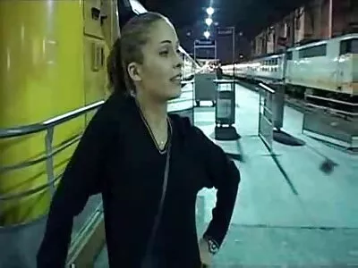 穿蓝色裙子的女人被操了